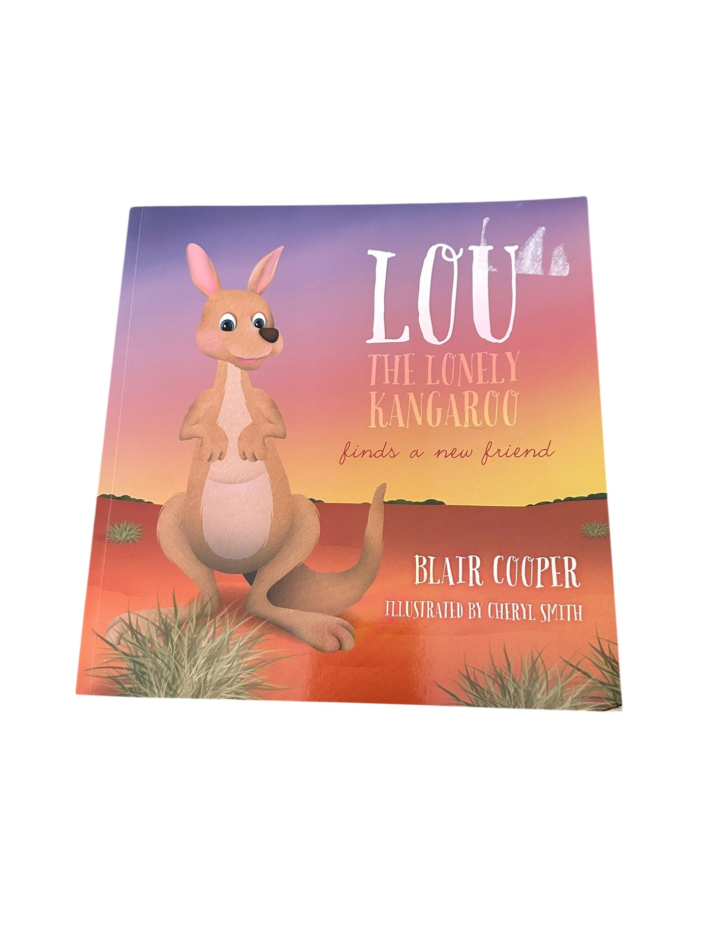 Lou the lonely kangaroo finds a friend