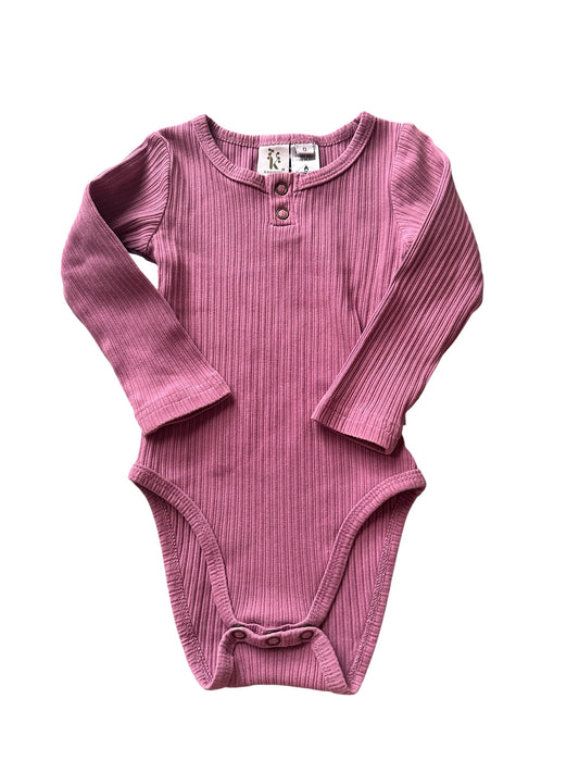 Karibou Ribbed Onesie - Size 6-12 Months