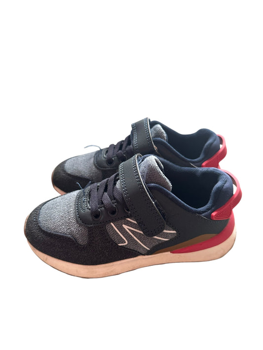 Anko Sneakers - Size 9